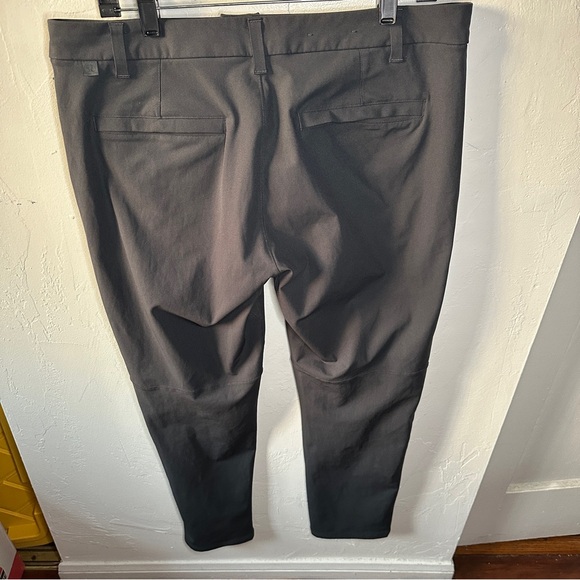 36”x28” Lululemon size 34 Men’s ABC Trouser Warpstreme Color Dk Gray MSRP$128 - Picture 9 of 13